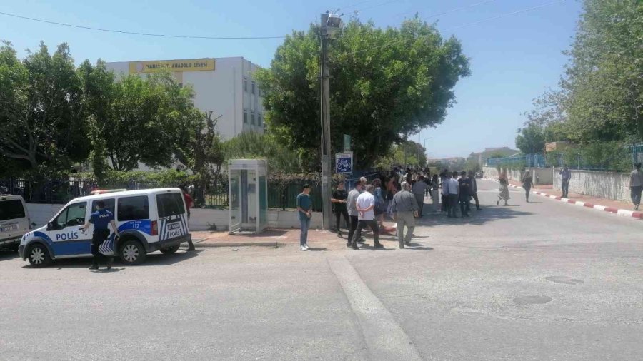 Kız Arkadaşına İlgisi Olduğunu İddia Ettiği Genci Bıçaklayan Çocuk Tutuklandı