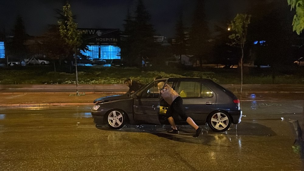 Konya'da Yağmurlu Akşam