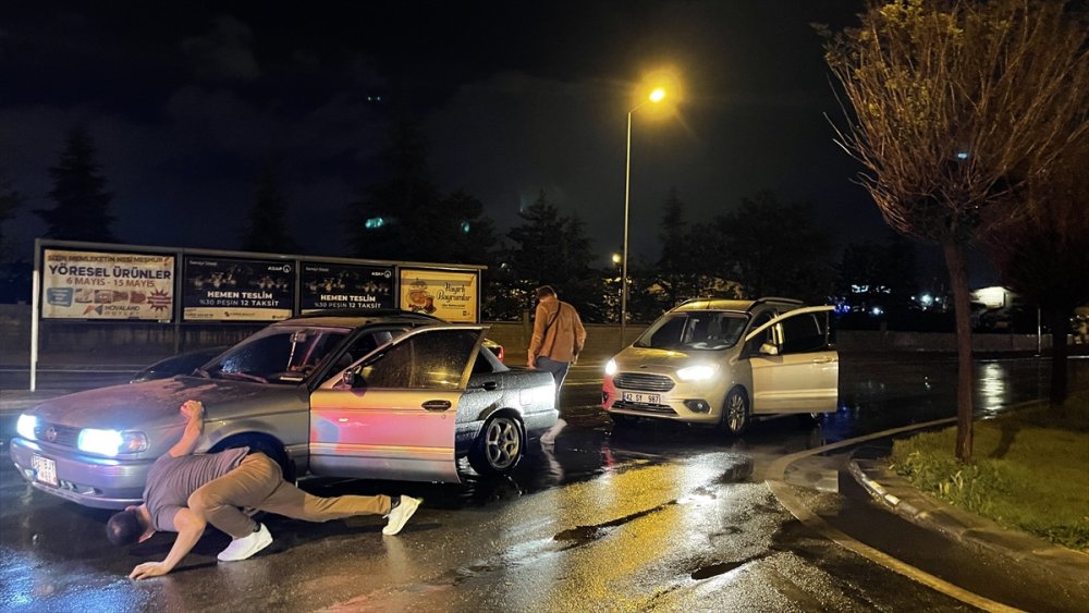 Konya'da Yağmurlu Akşam