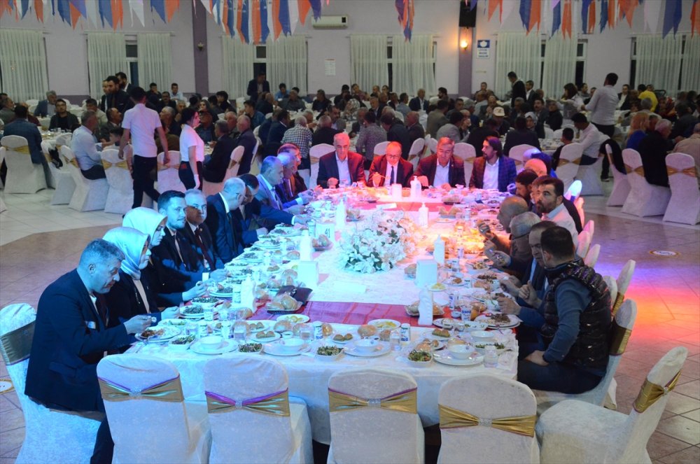 Ak Parti Karaman İl Teşkilatı İftarda Buluştu