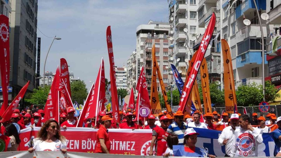 Antalya’da 1 Mayıs Coşkuyla Kutlandı