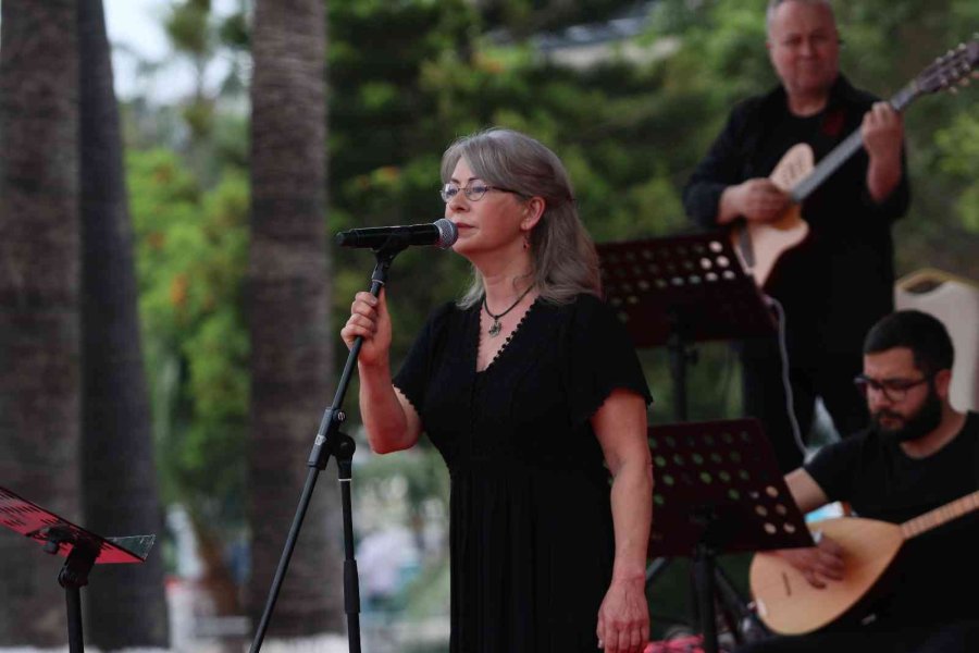 Mersin’de 1 Mayıs Coşkusu