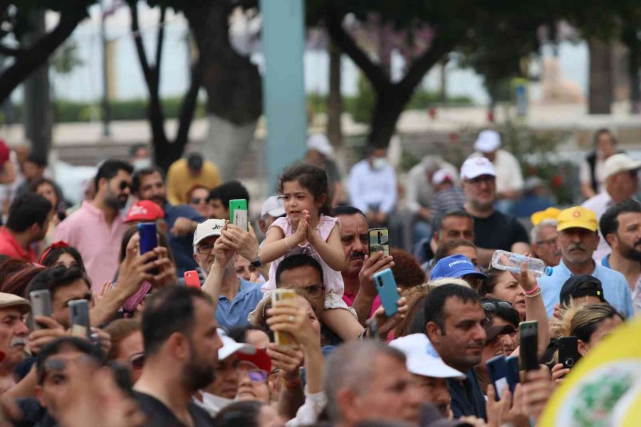 Mersin’de 1 Mayıs Coşkusu