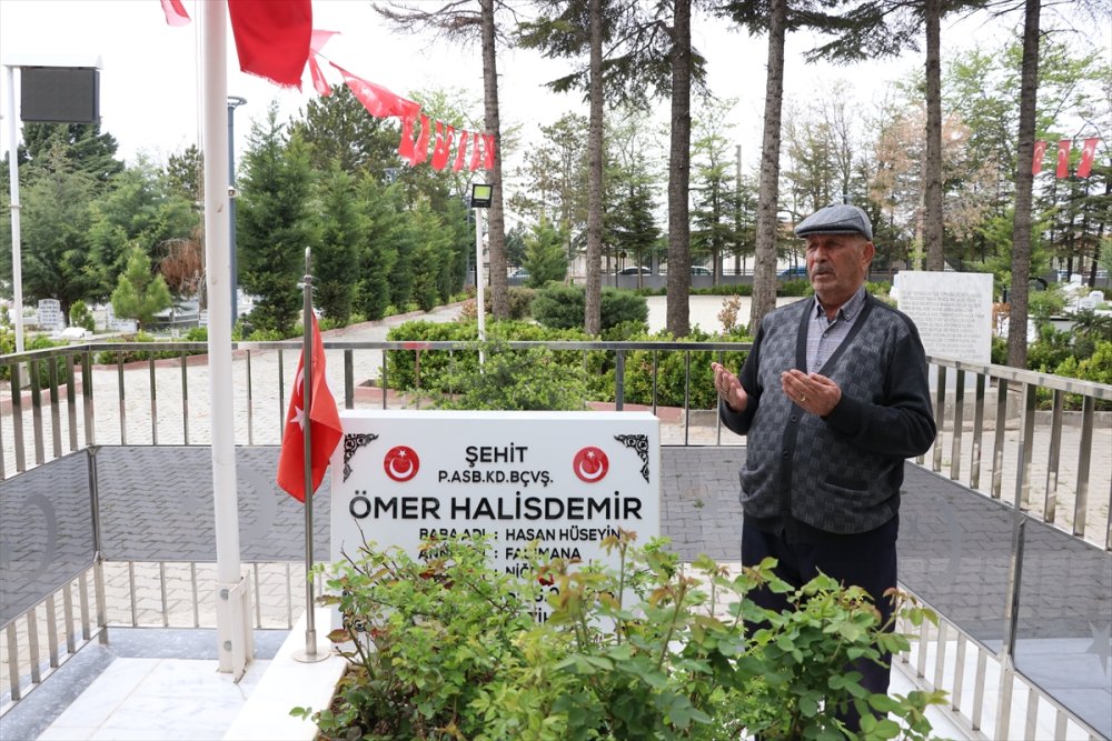 Niğde'de Kahraman Şehit Ömer Halisdemir'e Ziyaretler