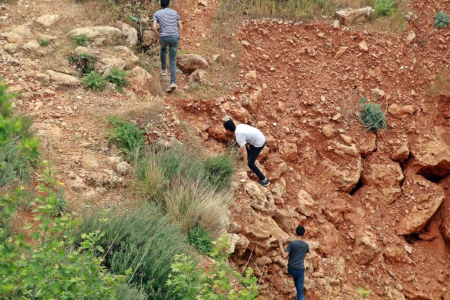 Antalya’da Ölüme Meydan Okuyan Bayram Pozları
