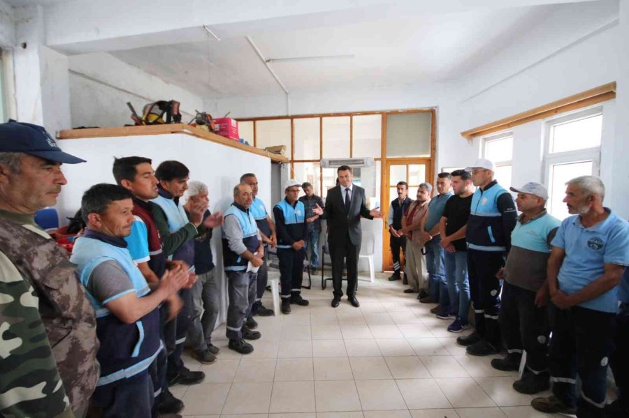 Başkan Ulutaş:" Kaş Belediyesi Dünya Turizmine Verdiği Hizmetin Sorumluluğunu Taşıyor "