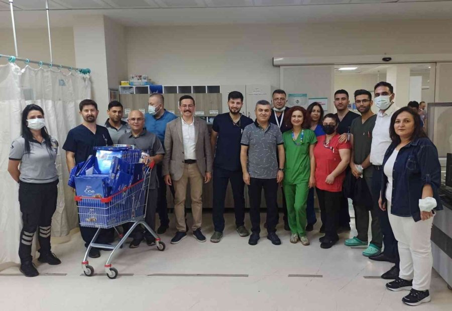 Kepez Devlet Hastanesi, Hastalarını Bayramda Da Yalnız Bırakmadı