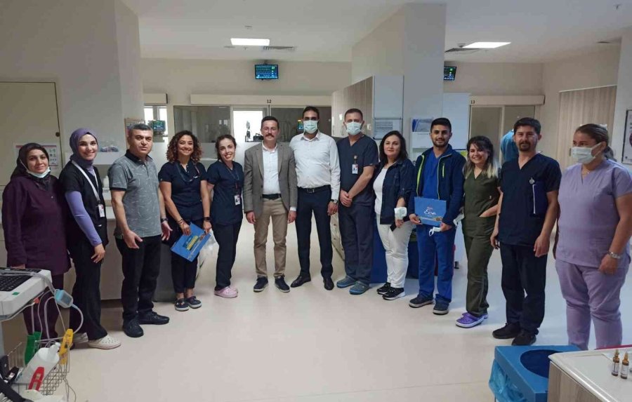 Kepez Devlet Hastanesi, Hastalarını Bayramda Da Yalnız Bırakmadı