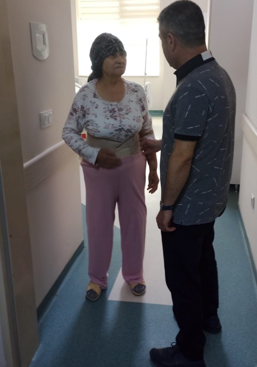 Kepez Devlet Hastanesi, Hastalarını Bayramda Da Yalnız Bırakmadı