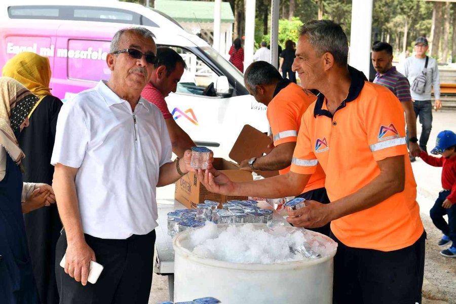 Büyükşehir Belediyesinden Mezarlıkta Ring Aracı Hizmeti