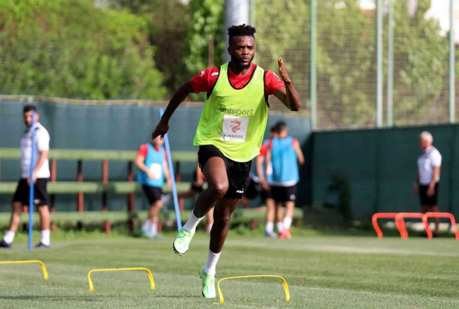 Alanyaspor, Adana Demirspor Hazırlıklarına Başladı