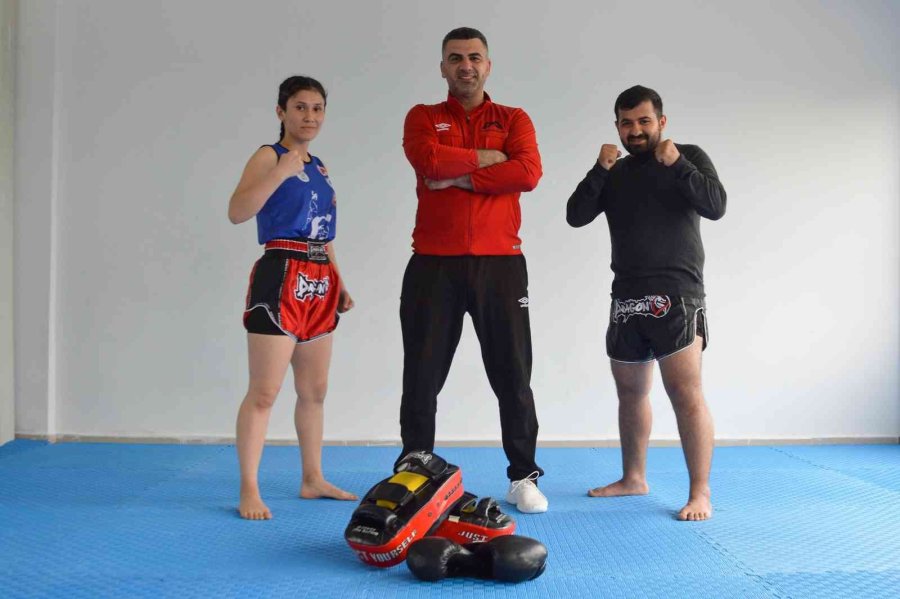 Mersin Büyükşehir Belediyesinden Ücretsiz Kick Boks Ve Muaythai Kursu