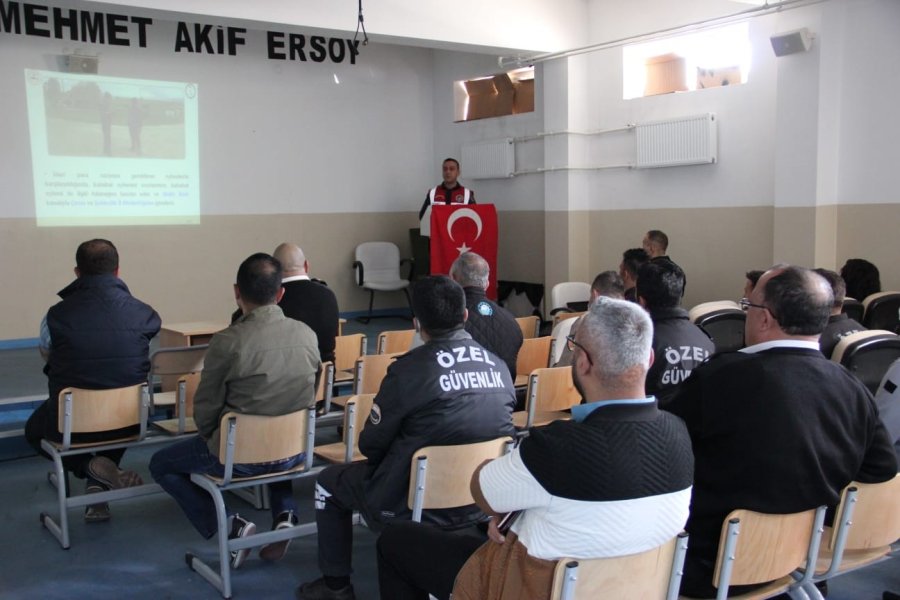 Jandarmadan Özel Güvenlik Görevlilerine Kaan Ve Kades Eğitimi