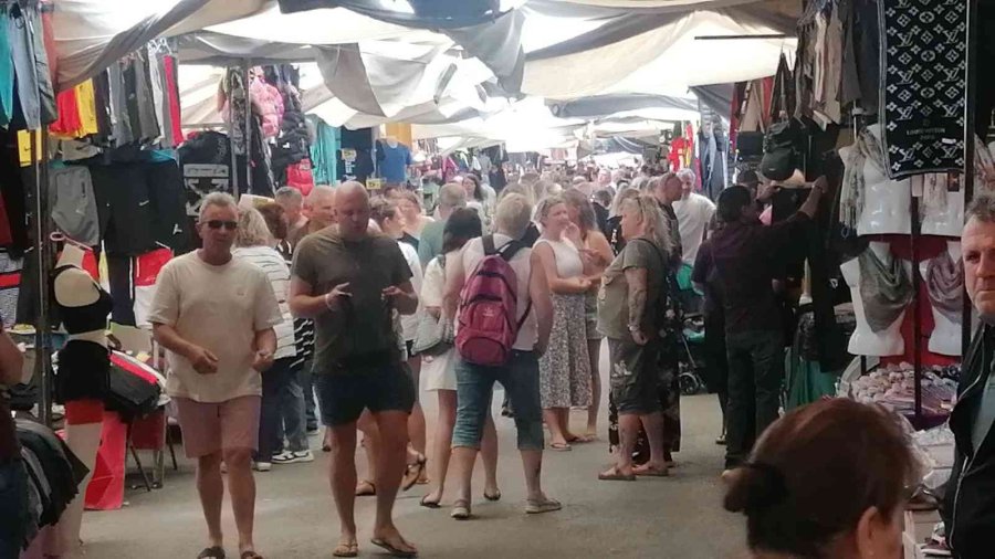 Tur Firmaları Semt Pazarına Turist Taşıdı