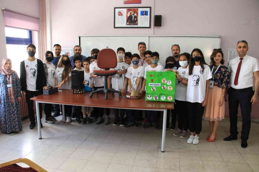 Öğrencilerden Yaşamı Kolaylaştıracak Projeler