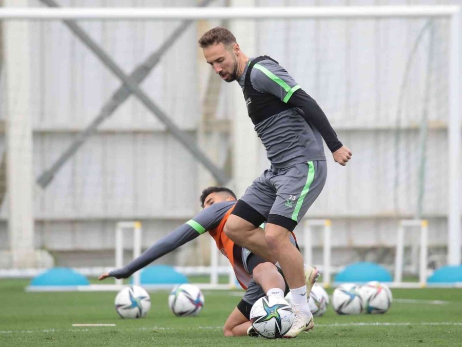 Konyaspor’da Antalyaspor Maçı Hazırlıkları Devam Ediyor