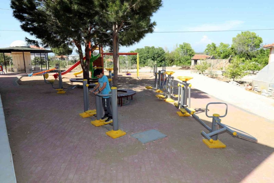 Manavgat Belediyesi’nden Perakende Ve Denizkent’e Park