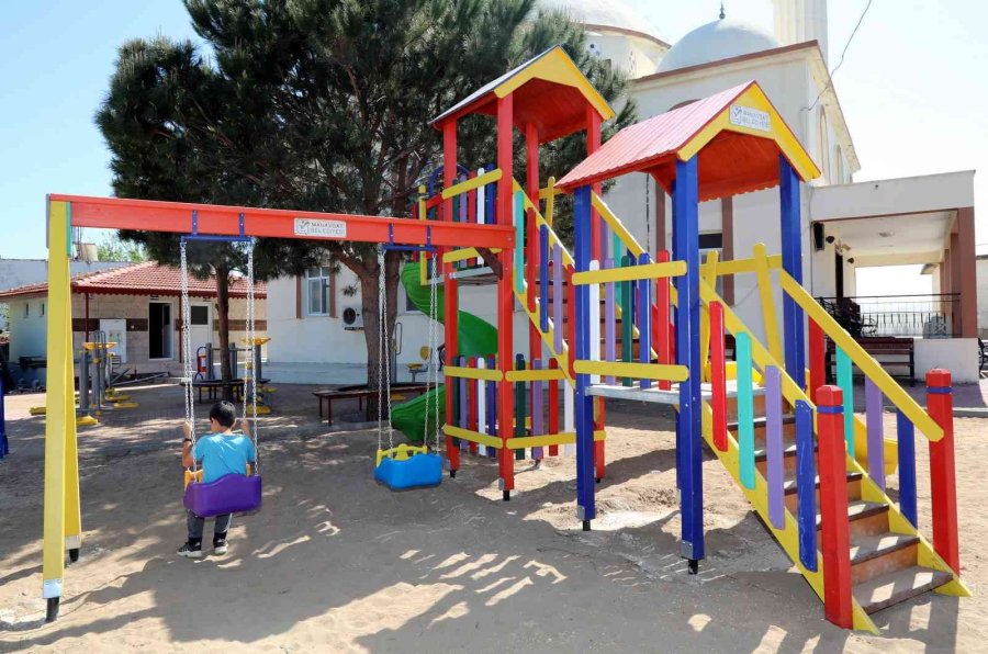 Manavgat Belediyesi’nden Perakende Ve Denizkent’e Park