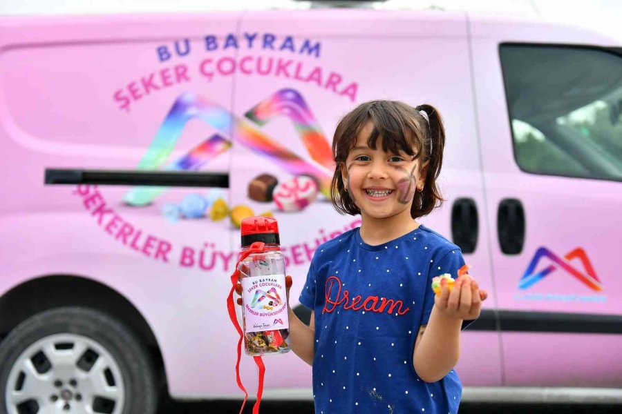 Tarsus’un Köylerinde Çocuklar 3 Gün Bayram Coşkusu Yaşadı