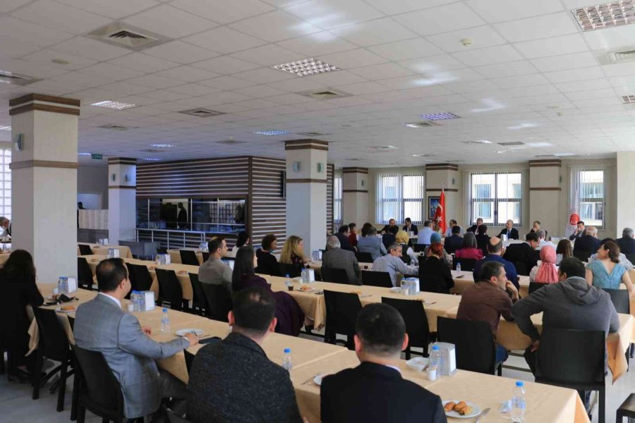 Antalya Adliyesinde İlk İş Gününde Bayramlaşma Töreni