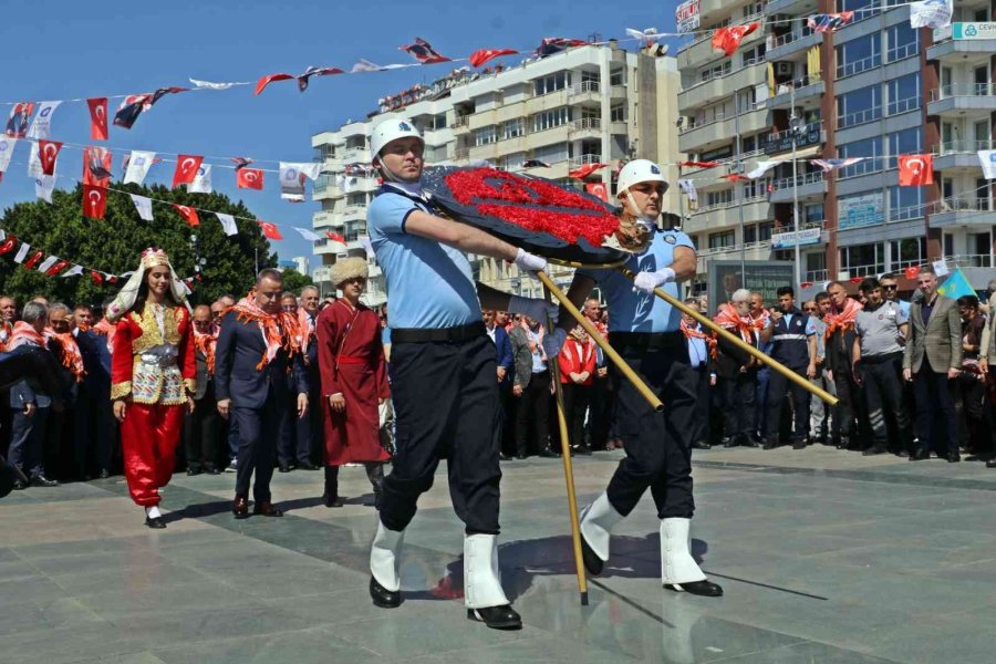 Antalya’da Uluslararası Antalya Yörük Türkmen Festivali Yörük Göçü İle Başladı