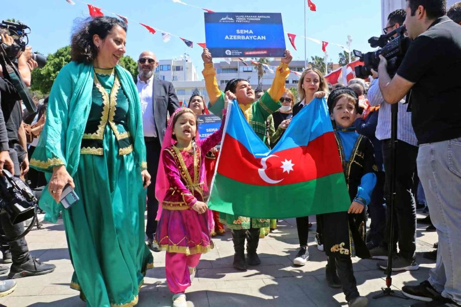 Antalya’da Uluslararası Antalya Yörük Türkmen Festivali Yörük Göçü İle Başladı
