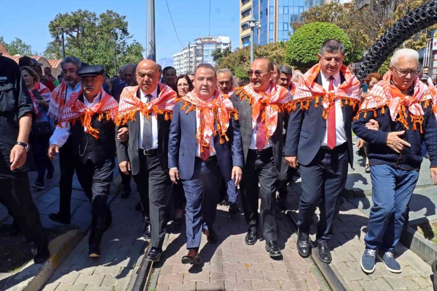 Antalya’da Uluslararası Antalya Yörük Türkmen Festivali Yörük Göçü İle Başladı