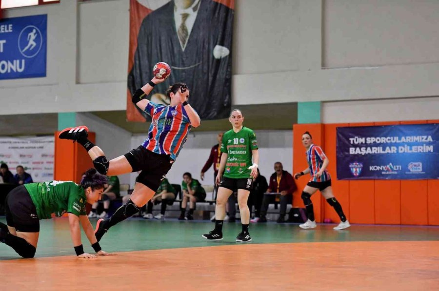 Mavi Kelebekler Kupaya Odaklandı