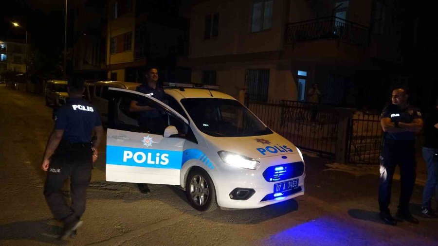 Boşanma Aşamasındaki Eşini Bıçakladıktan Sonra Kayıplara Karıştı