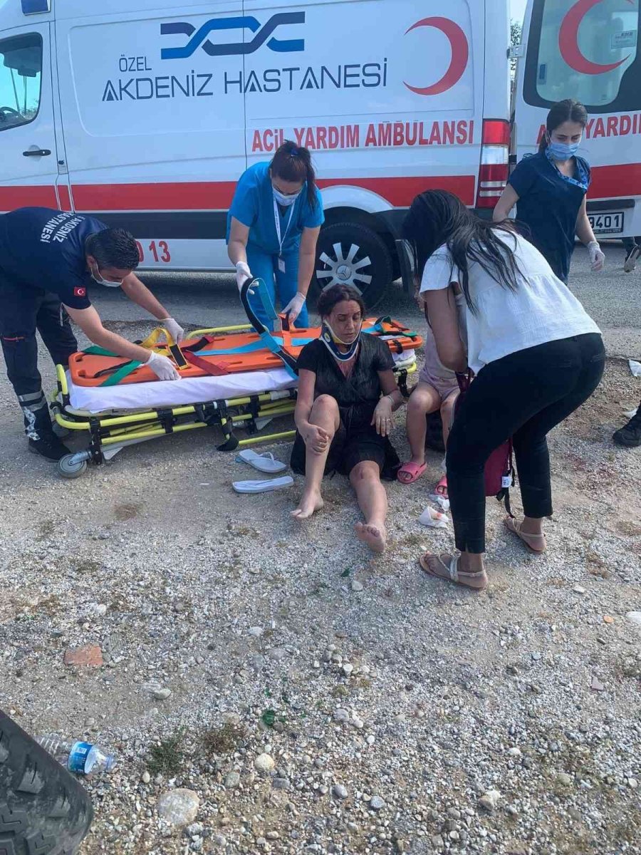 Atv Kazasında Fransız Anne Ve Kız Ölümden Döndü