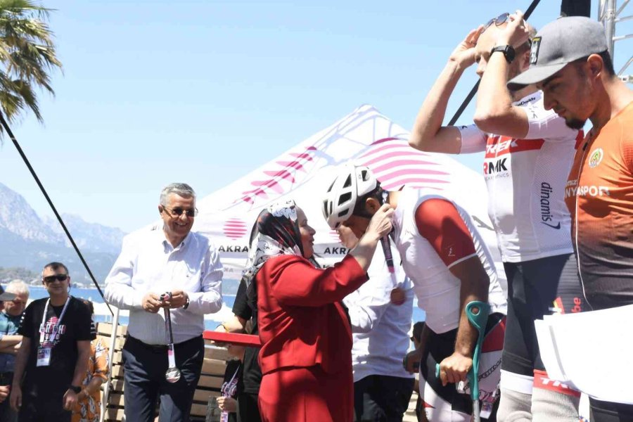 Kemer’de 14 Ülkeden 526 Amatör Bisikletçi Yarıştı