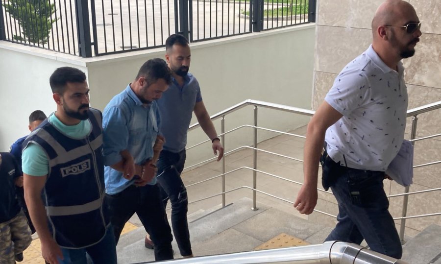 Okul Ve Mezarlıklardan Musluk Bataryası Çalan Şüpheli Tutuklandı