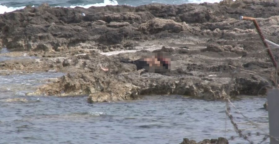 Antalya’da Deniz Kenarındaki Kayalık Alanda Ceset Bulundu