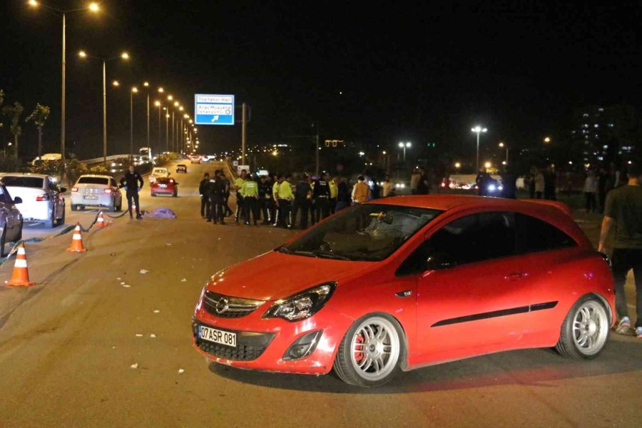 (tekrar) Otomobil Sürücüsü "katil Oldum" Diye Gözyaşı Döktü: 1 Ölü, 1 Ağır Yaralı