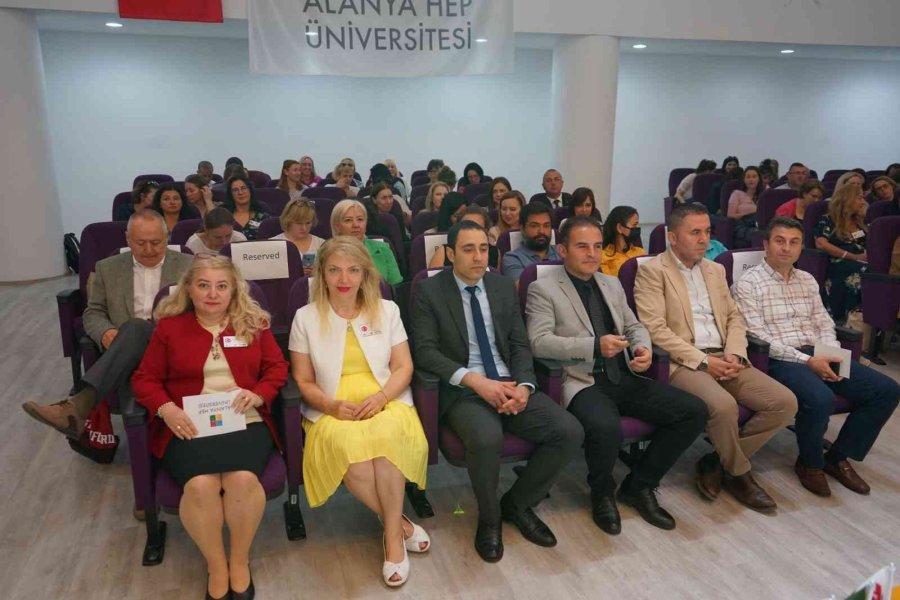 Uluslararası Akademisyenler Alanya’da