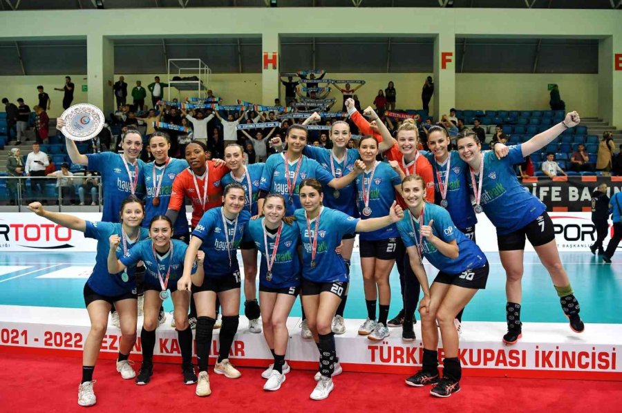 Konyaaltı Avrupa Biletini Kaptı