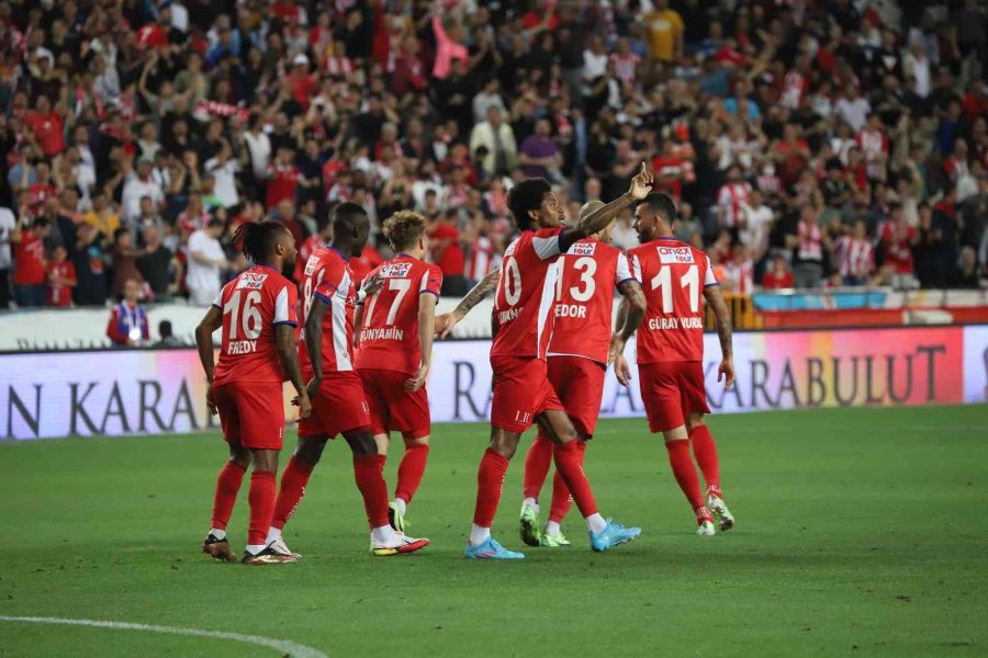 Spor Toto Süper Lig: Antalyaspor: 3 - Konyaspor: 2 (maç Sonucu)