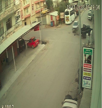 Serik’te Sık Sık Kazaların Yaşandığı Kavşak İsyan Ettirdi