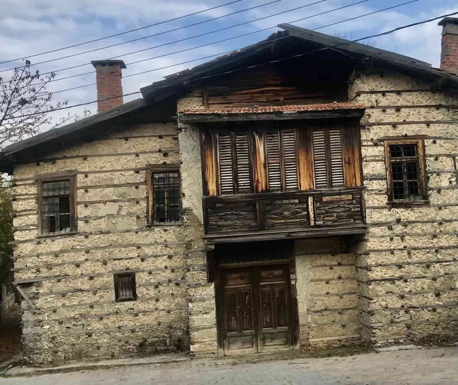 Antalya’da 300 Yıllık Tescilli 40 Düğmeli Ev Turizme Kazandırılacak