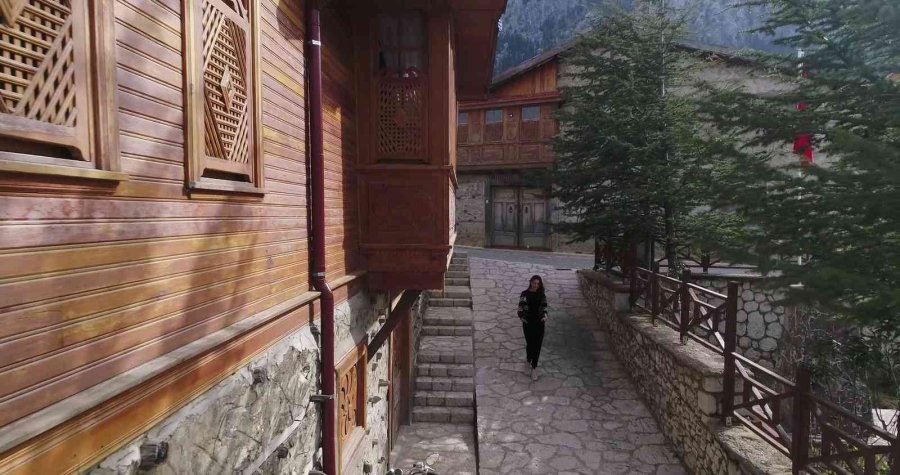 Antalya’da 300 Yıllık Tescilli 40 Düğmeli Ev Turizme Kazandırılacak