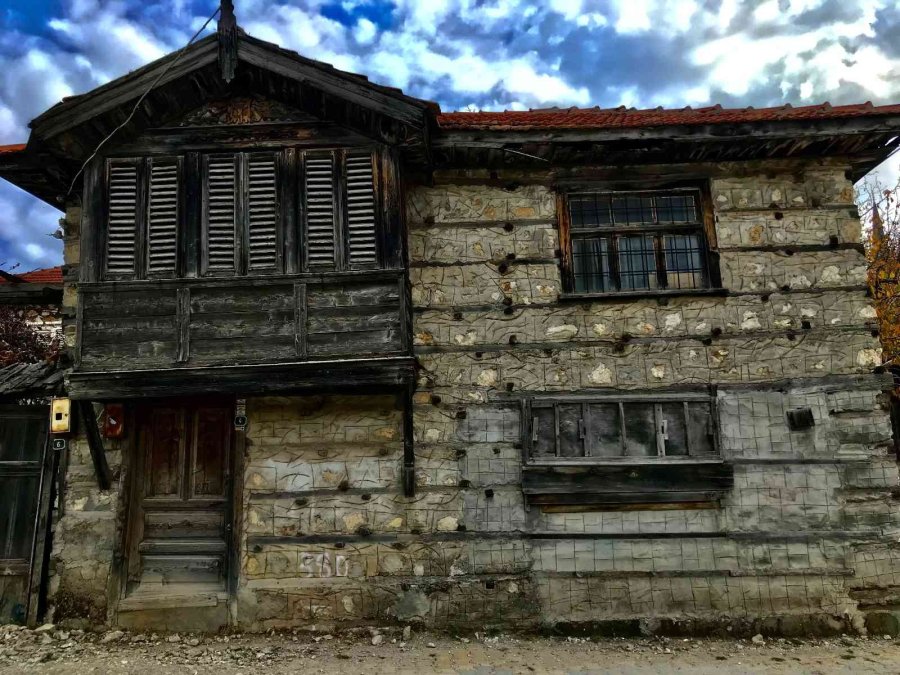 Antalya’da 300 Yıllık Tescilli 40 Düğmeli Ev Turizme Kazandırılacak