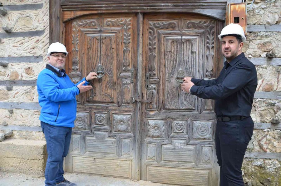 Antalya’da 300 Yıllık Tescilli 40 Düğmeli Ev Turizme Kazandırılacak
