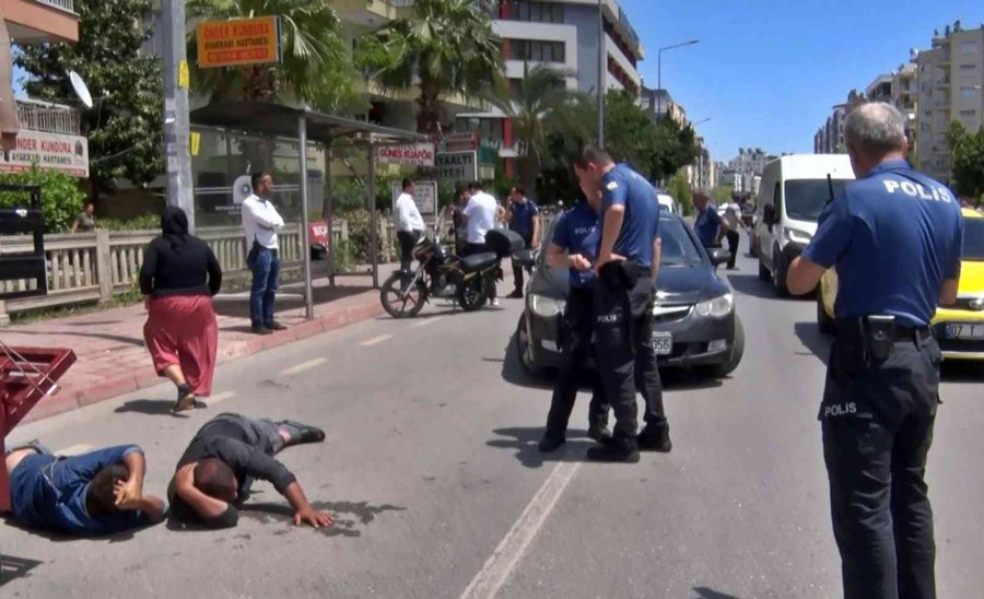 Çocukların Kavgasına Aileler Karıştı: 2 Yaralı