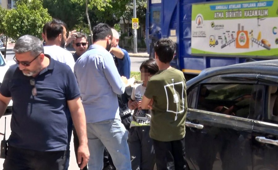 Çocukların Kavgasına Aileler Karıştı: 2 Yaralı