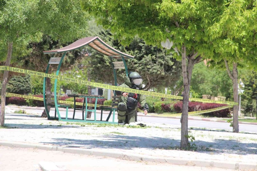 Karaman’da Fünye İle Patlatılan Bez Çantadan Ispanak Çıktı