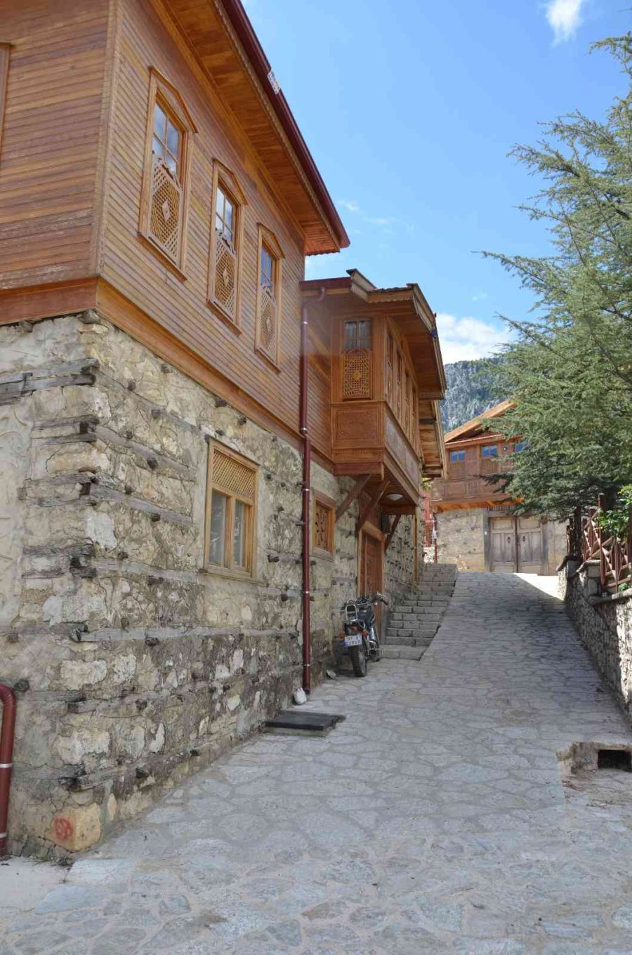 Antalya’da 300 Yıllık Tescilli 40 Düğmeli Ev Turizme Kazandırılacak