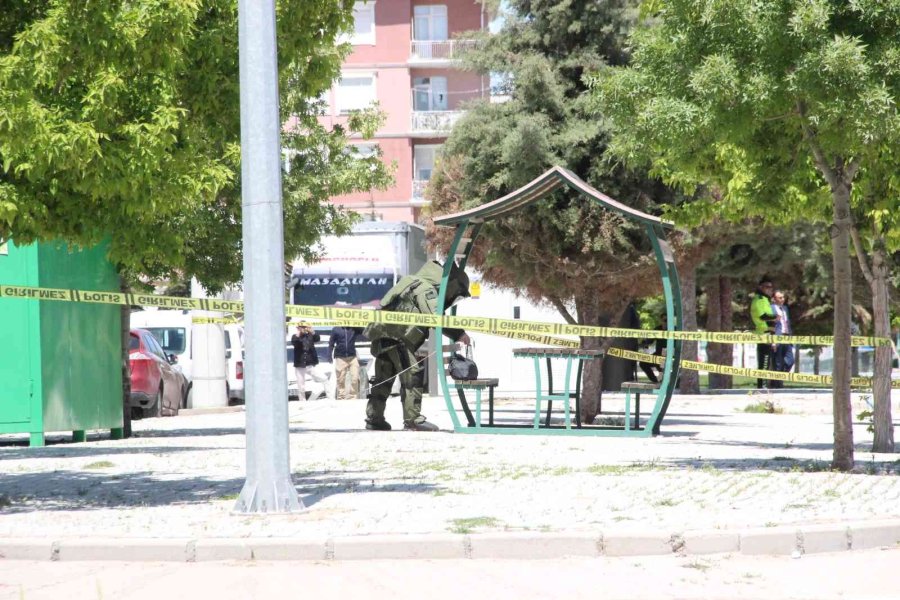 Karaman’da Fünye İle Patlatılan Bez Çantadan Ispanak Çıktı