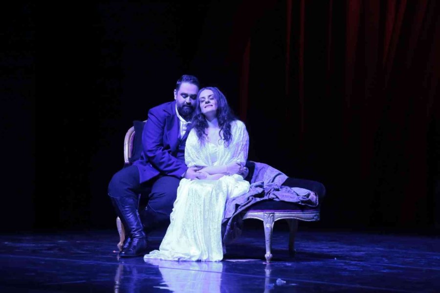 La Travıata Bu Sezon Son Kez Sahnede