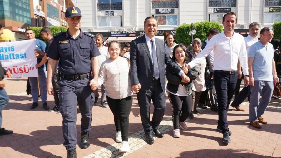 Gazipaşa’da Jandarmadan ‘sevgi Yürüyüşü’