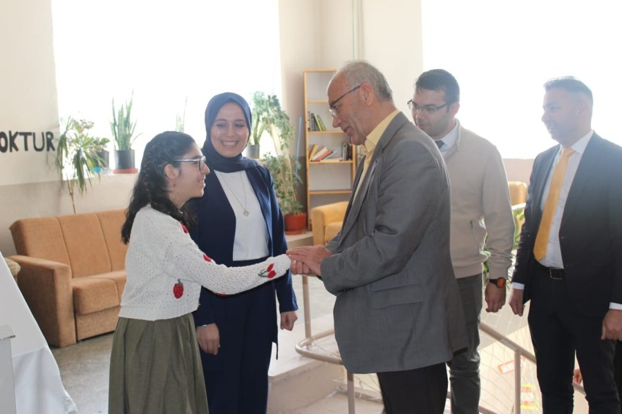 Özel Eğitim Öğrencisinden Sergi